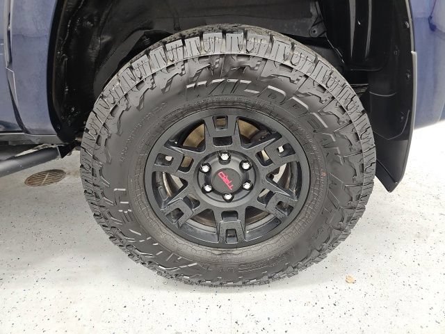 Used 2023 Toyota 4Runner TRD Off-Road Premium w/ Off Road Premium Plus Package AWD/4WD image 11