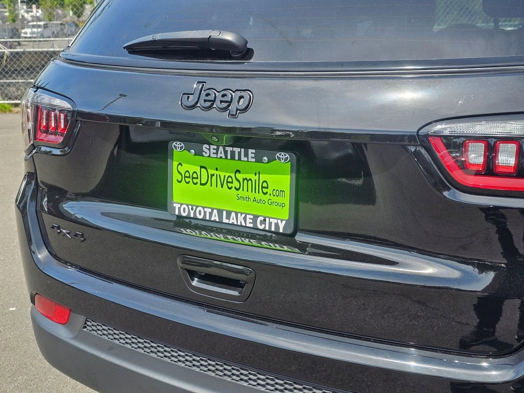 Used 2022 Jeep Compass Latitude w/ Convenience Group AWD/4WD image 13