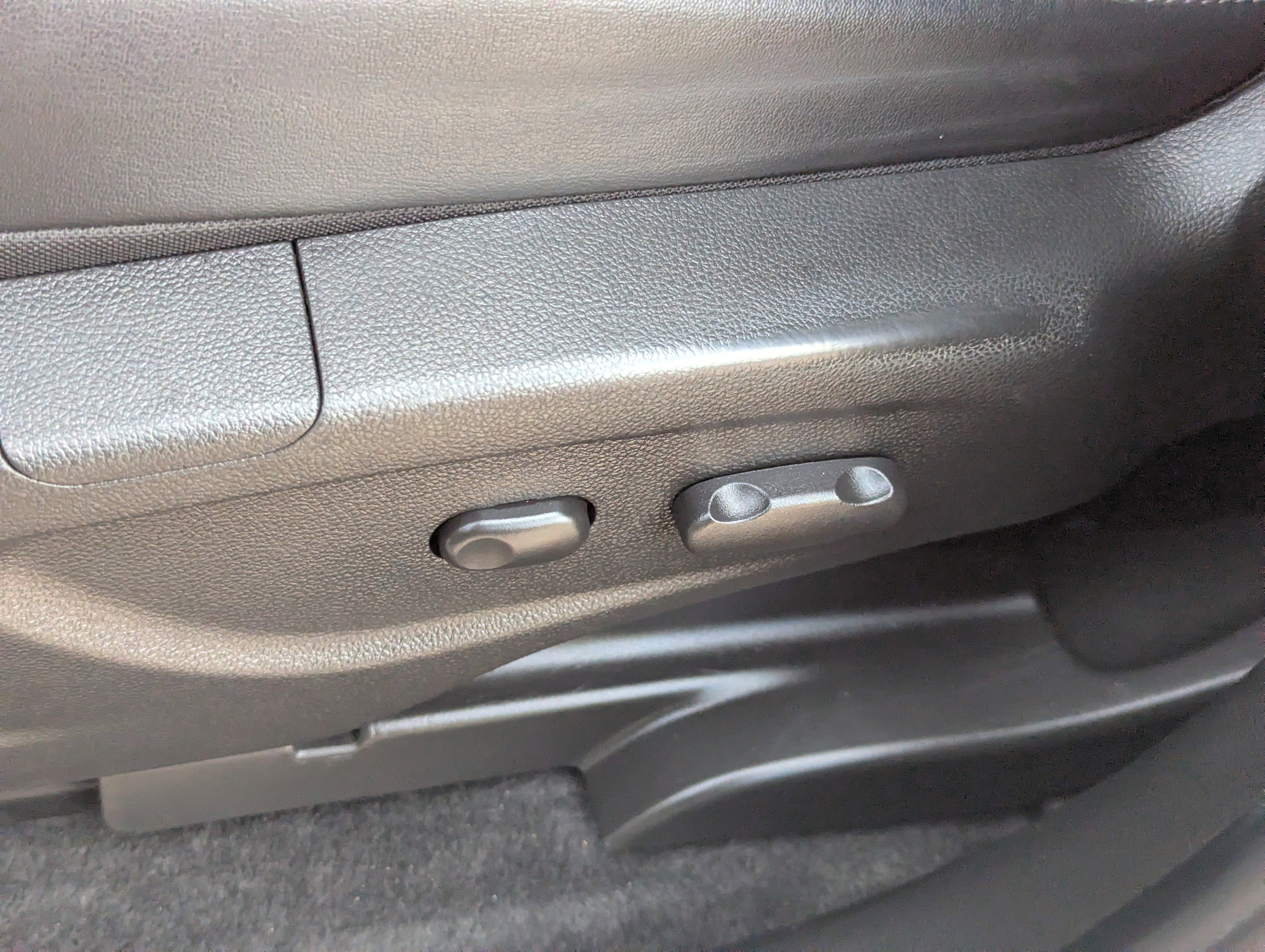 Used 2018 Buick Encore Preferred image 21