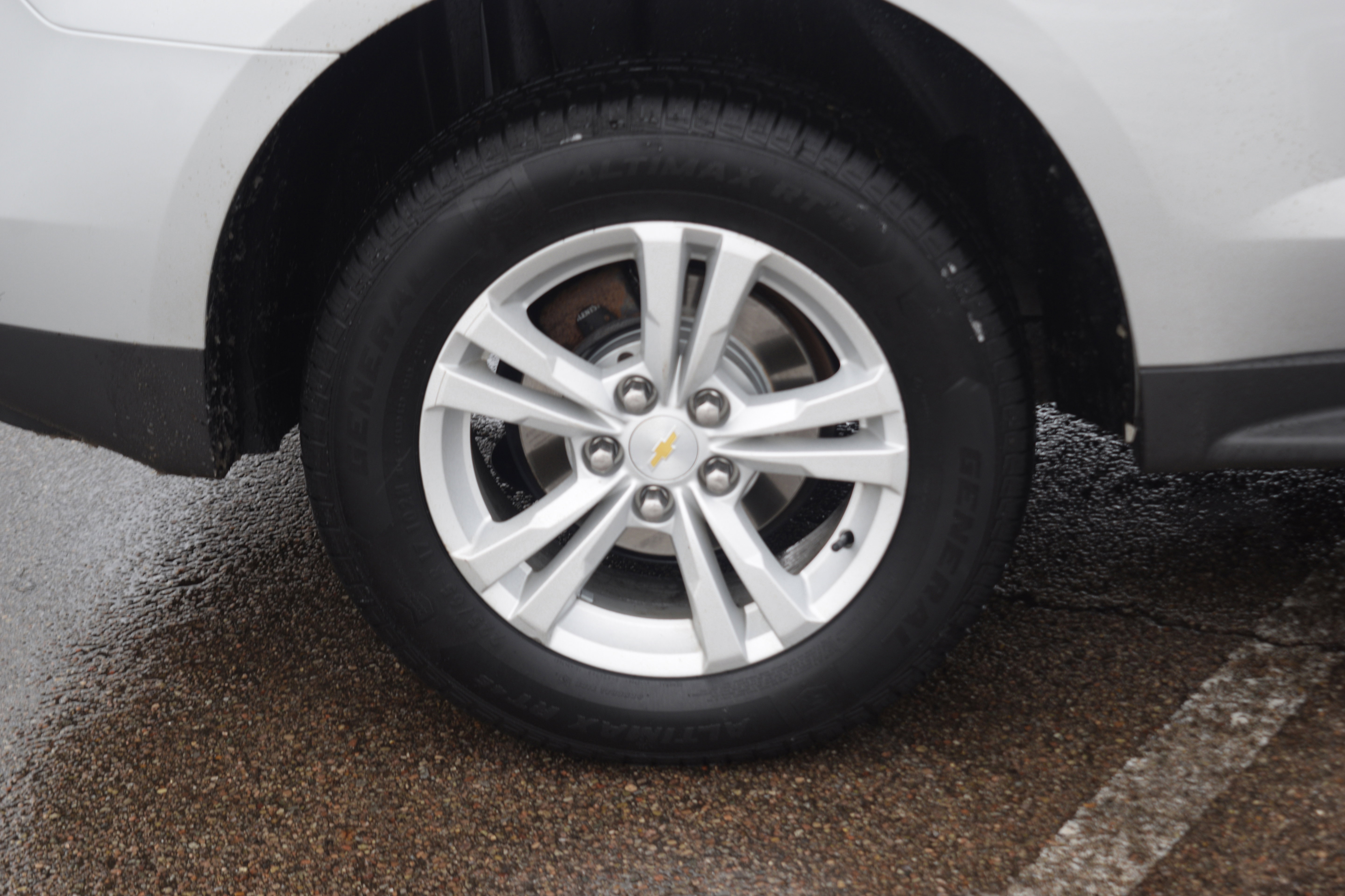 Used 2017 Chevrolet Equinox LS image 27