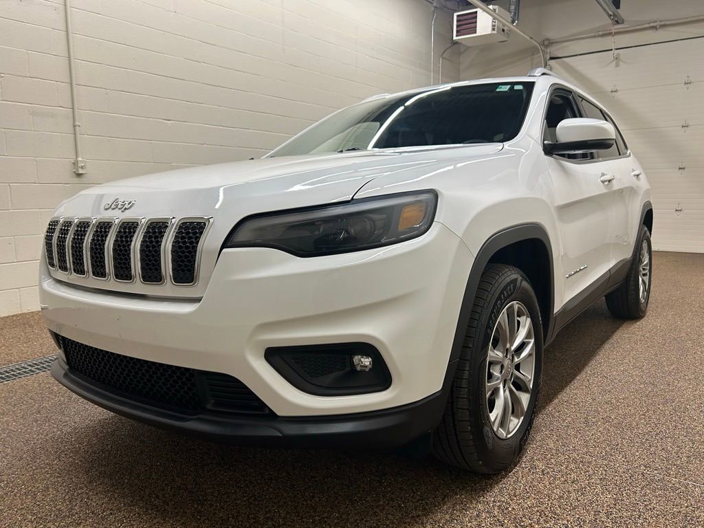 Used 2019 Jeep Cherokee Latitude Plus w/ Cold Weather Group image 5