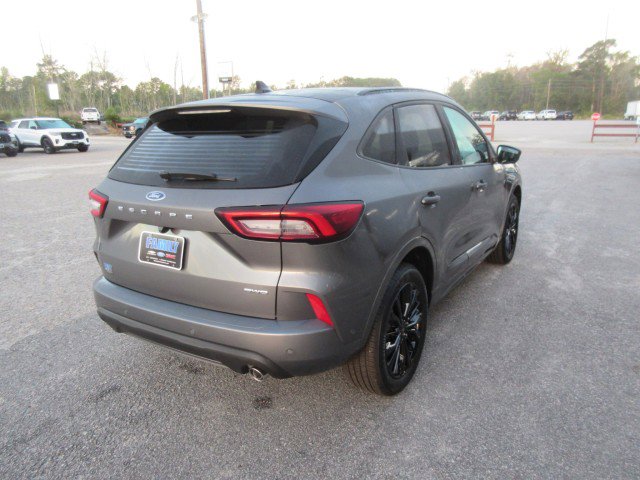 Used 2024 Ford Escape ST-Line Elite w/ Premium Technology Package image 5