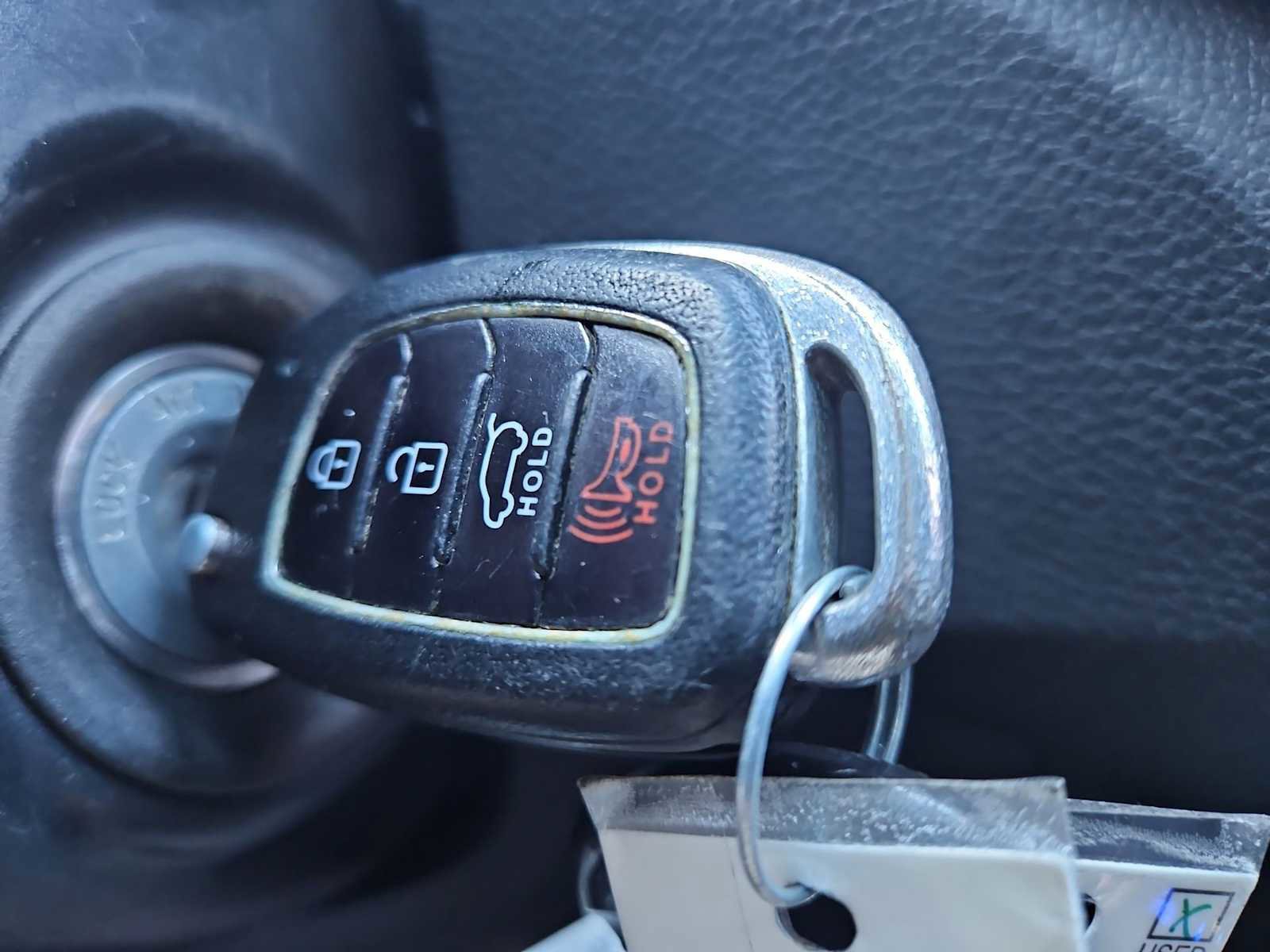 Used 2017 Hyundai Santa Fe Sport image 32