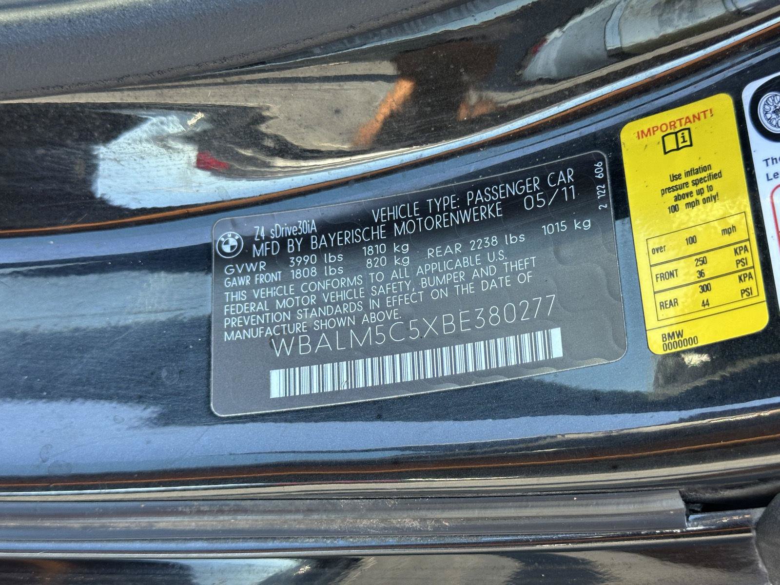 Used 2011 BMW Z4 sDrive30i RWD image 41