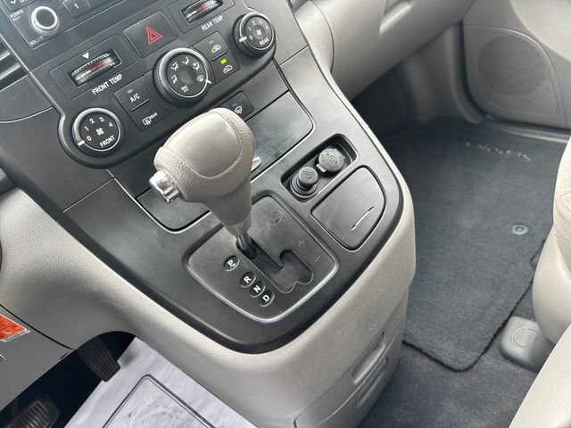 Used 2011 Kia Sedona LX image 14