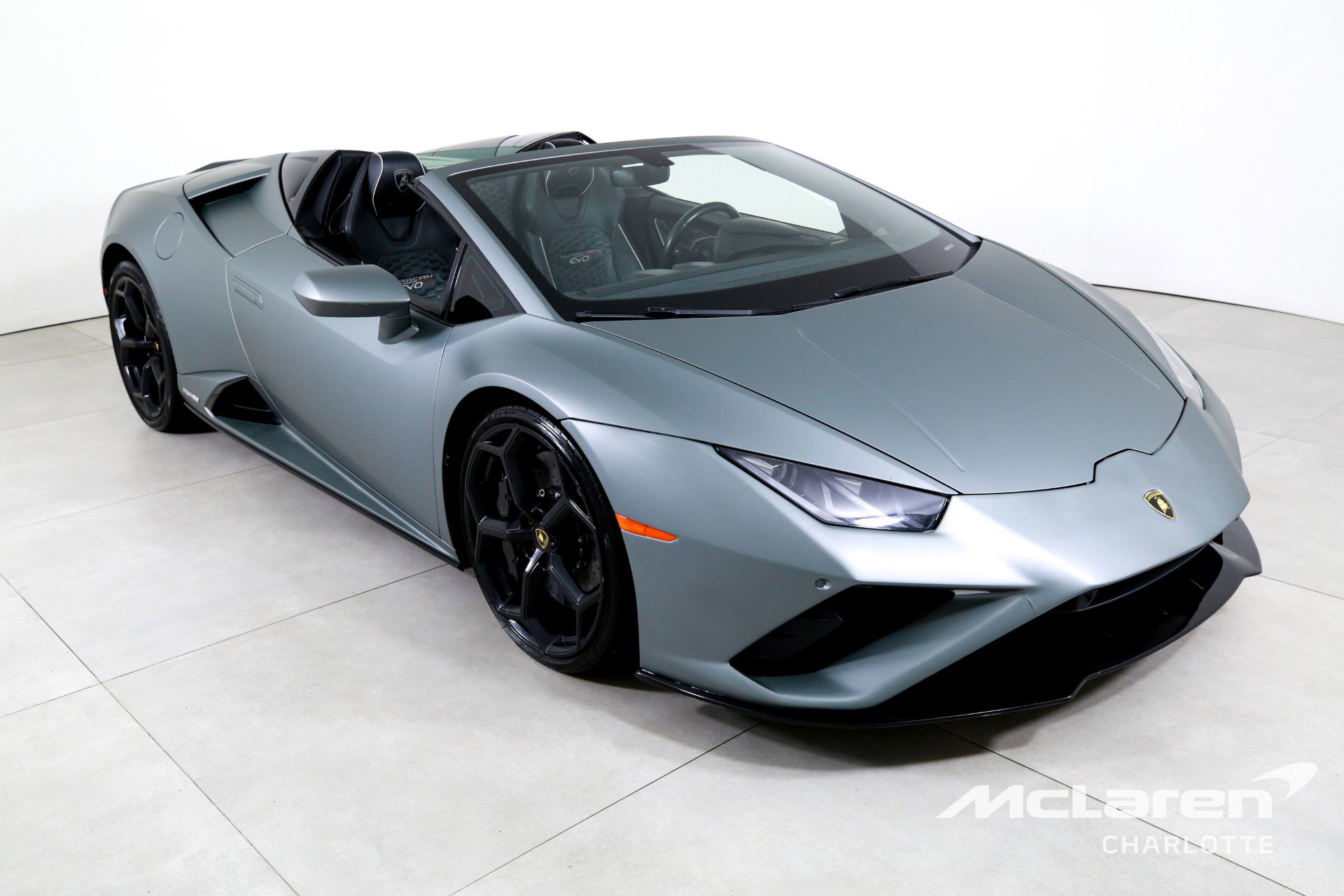Used 2021 Lamborghini Huracan EVO image 4
