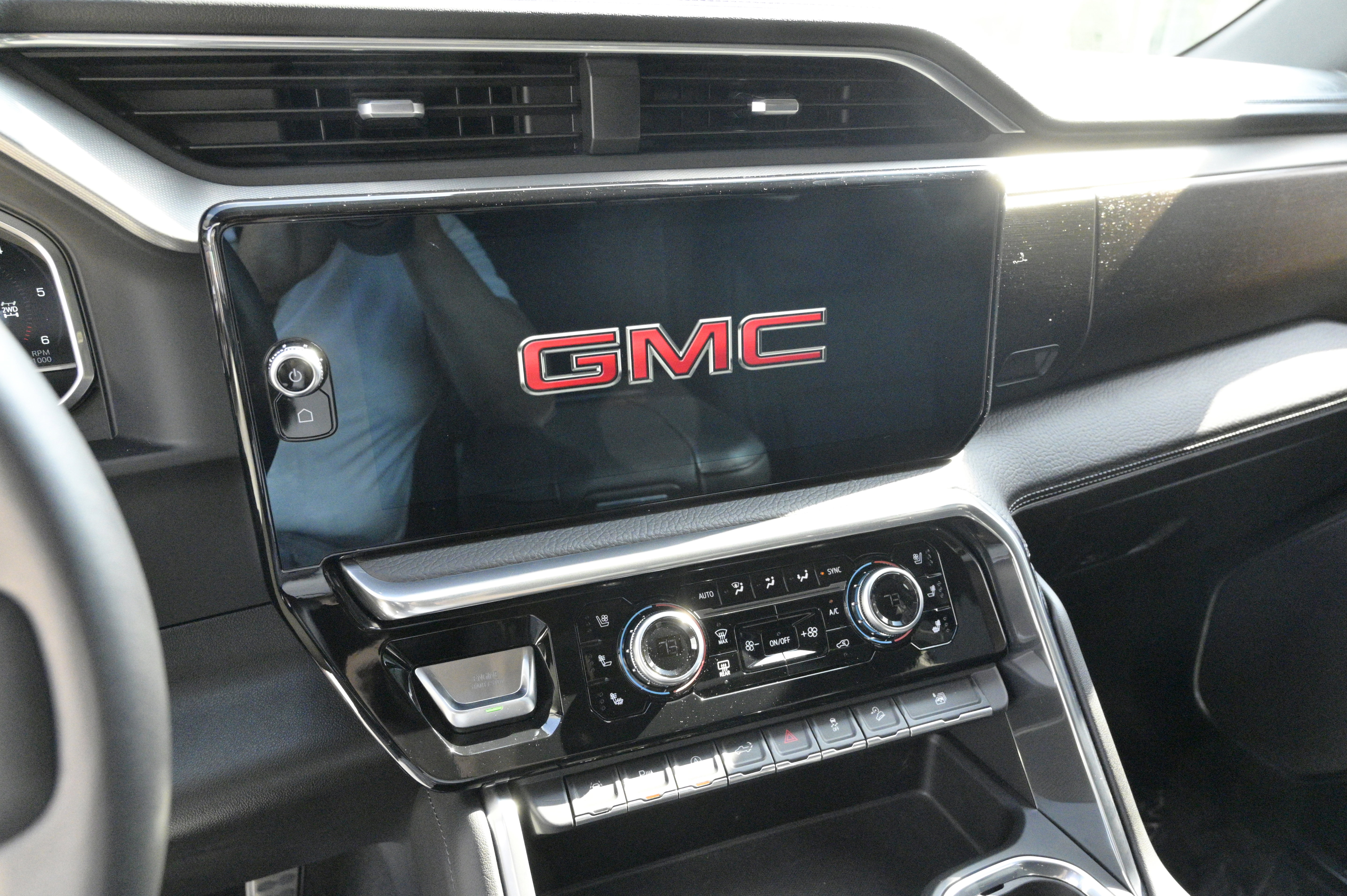 Used 2023 GMC Sierra 1500 Denali w/ Denali Reserve Package image 27