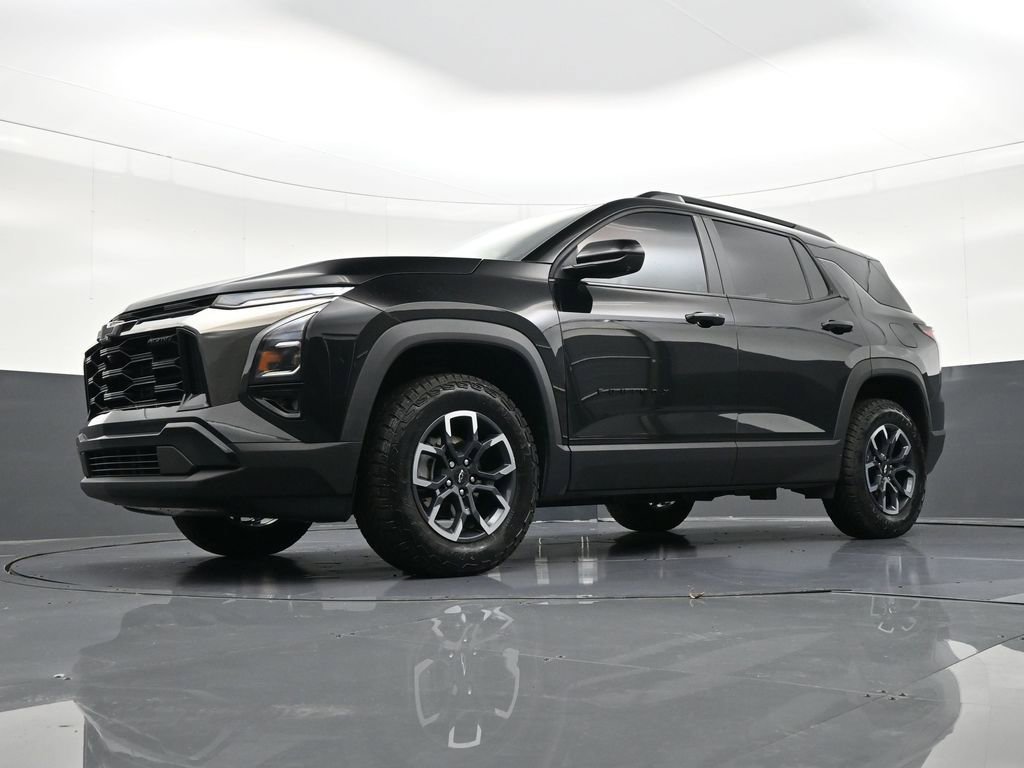 Used 2025 Chevrolet Equinox ACTIV w/ Safety and Technology Package image 22