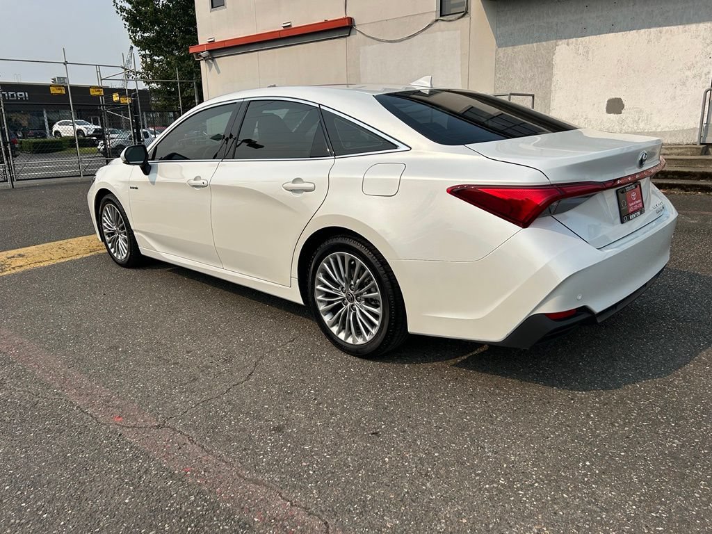 Certified 2021 Toyota Avalon Limited w/ Advanced Safety Package FWD image 7