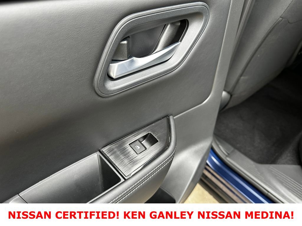 Certified 2026 Nissan Rogue SV AWD/4WD image 40