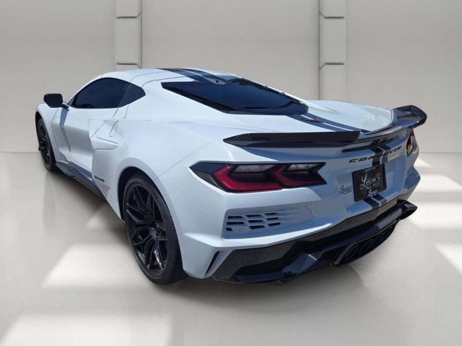 Used 2023 Chevrolet Corvette Z06 w/ Engine Appearance Package RWD image 5