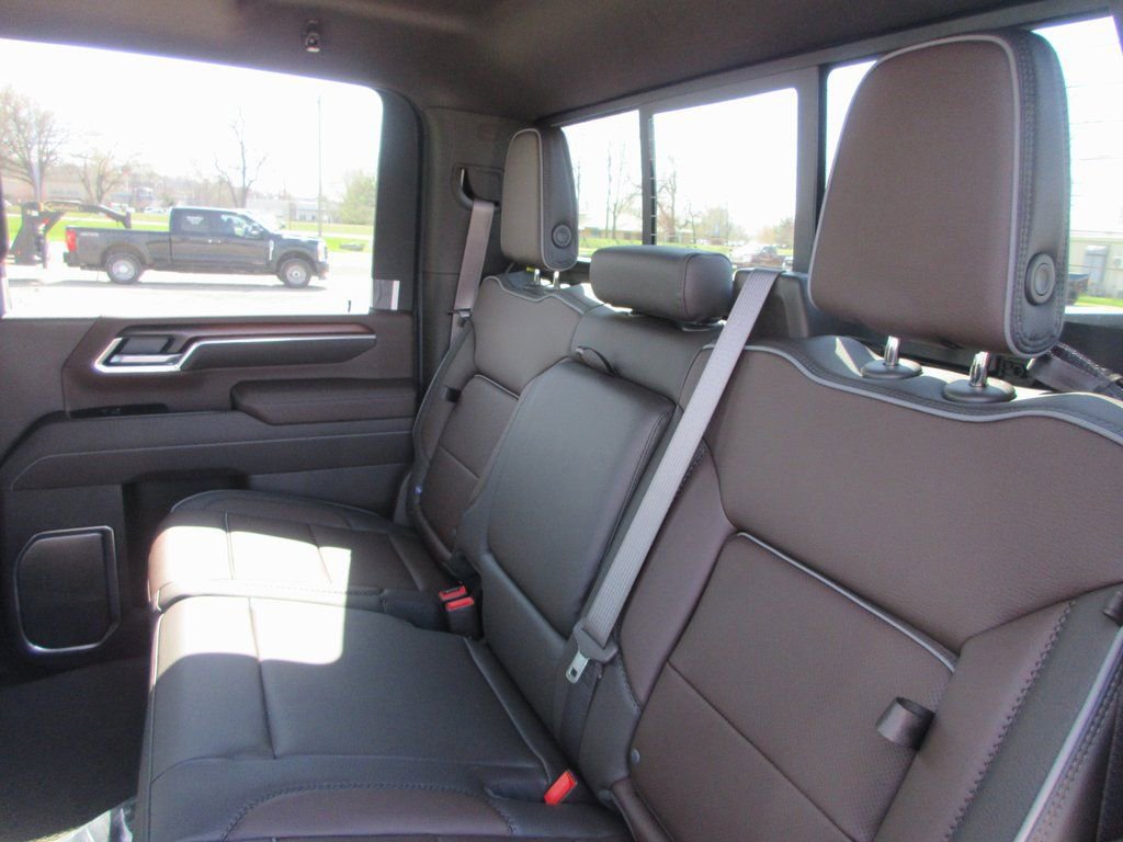 New 2026 GMC Sierra 3500 Denali w/ Denali Reserve Package image 15