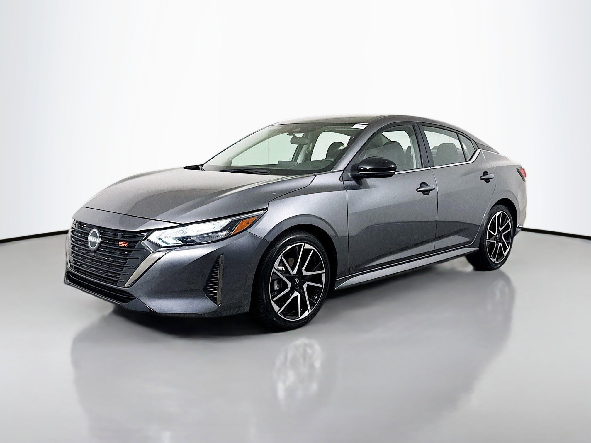 Used 2025 Nissan Sentra SR image 4