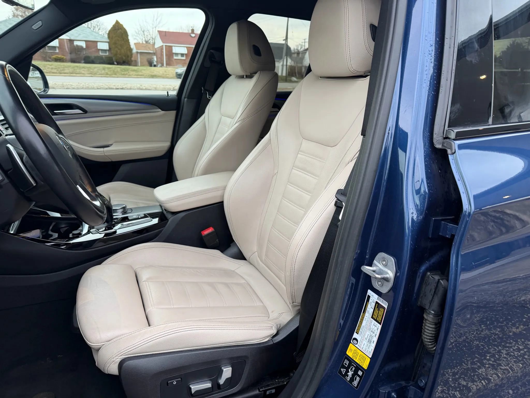 Used 2019 BMW X3 xDrive30i w/ Premium Package Essential image 16