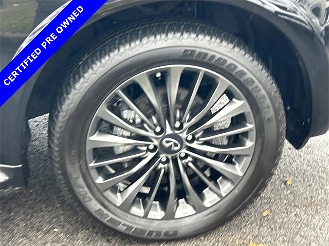 Certified 2024 INFINITI QX80 Premium Select w/ Cargo Package image 9