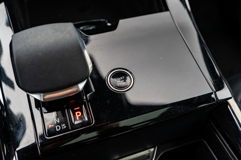 Used 2024 Land Rover Range Rover Sport Dynamic SE image 26