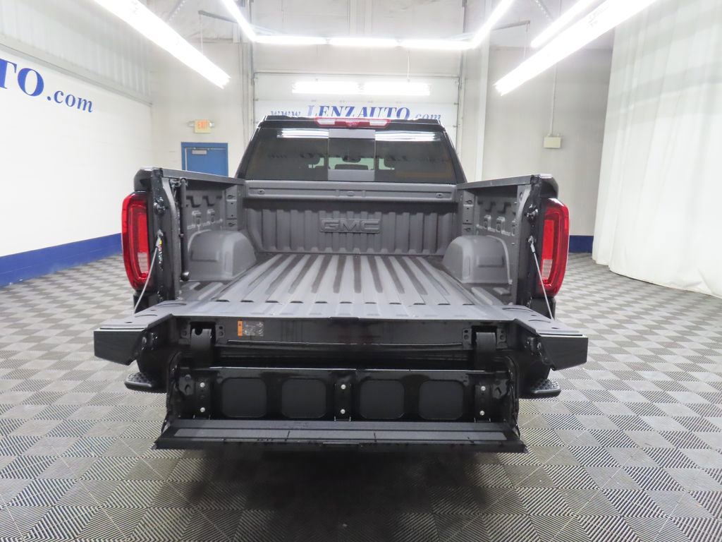 Used 2025 GMC Sierra 1500 Denali AWD/4WD image 38