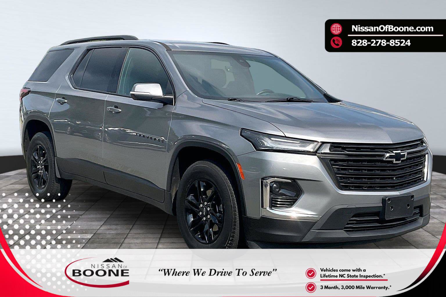Used 2023 Chevrolet Traverse LT FWD image 1