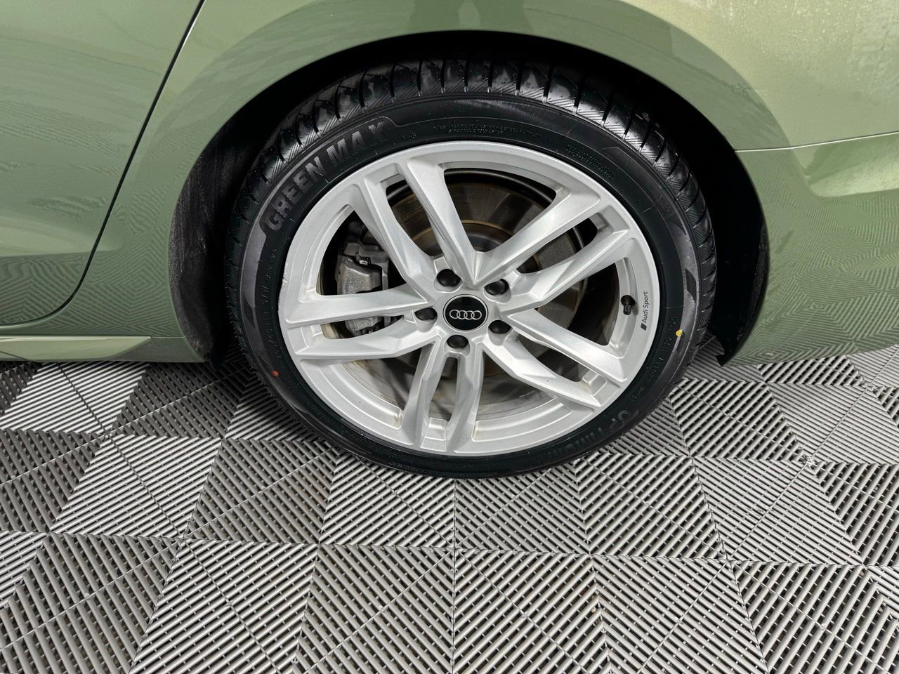 Used 2024 Audi A4 2.0T Premium Plus image 35