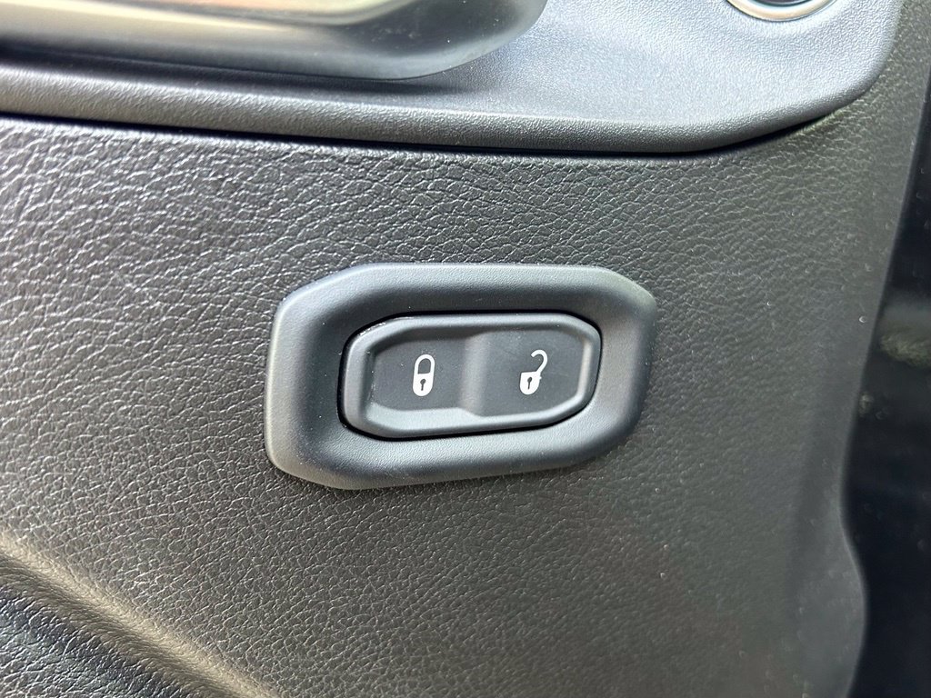 Certified 2025 Jeep Gladiator Sport AWD/4WD image 20