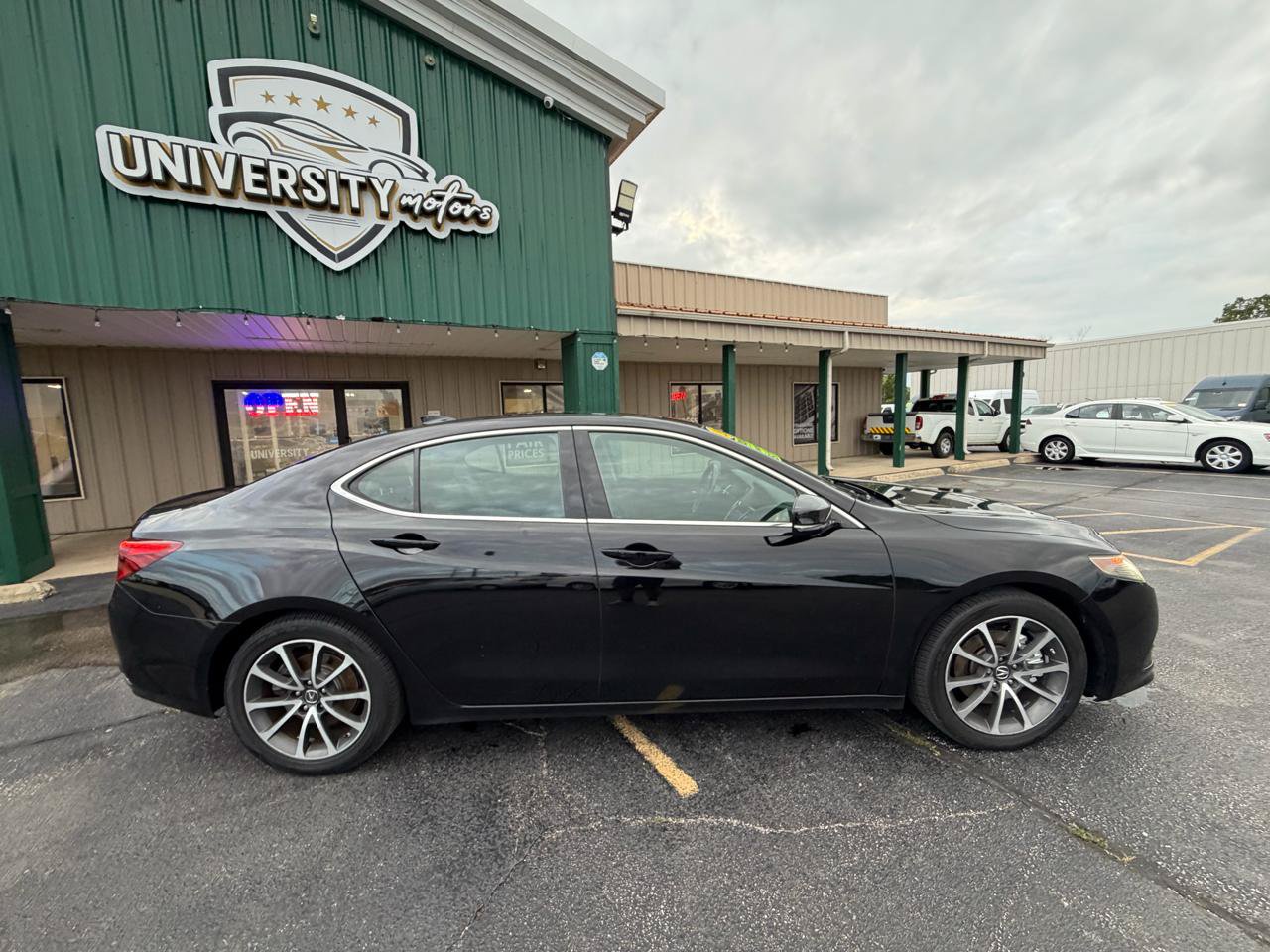 Used 2015 Acura TLX w/ Advance Package AWD/4WD image 2
