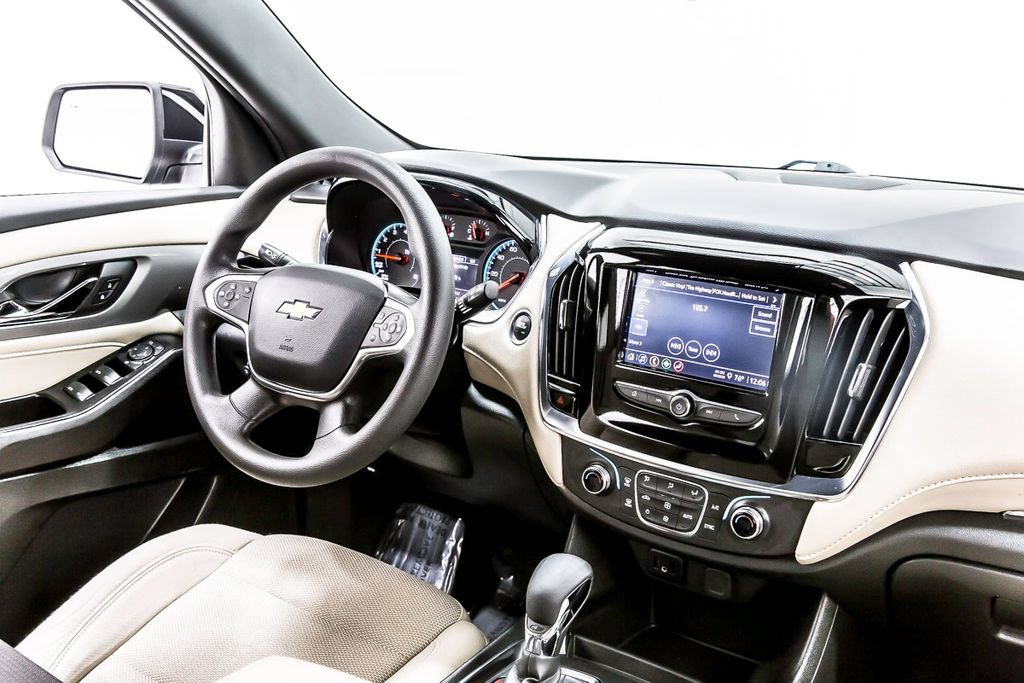 Used 2023 Chevrolet Traverse LS w/ Safety Package FWD image 19