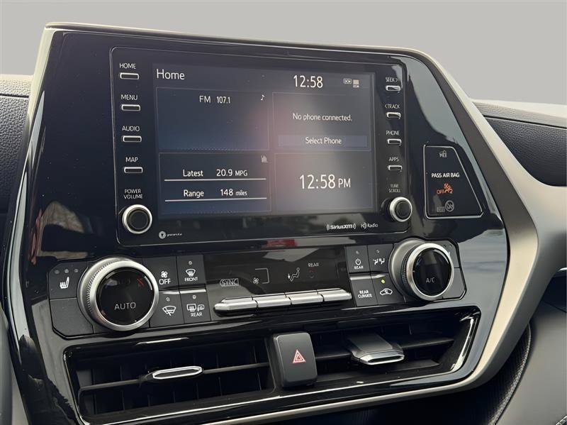 Used 2021 Toyota Highlander XLE FWD image 45