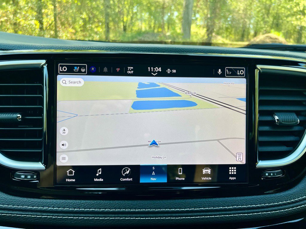 New 2026 Chrysler Pacifica Limited image 29