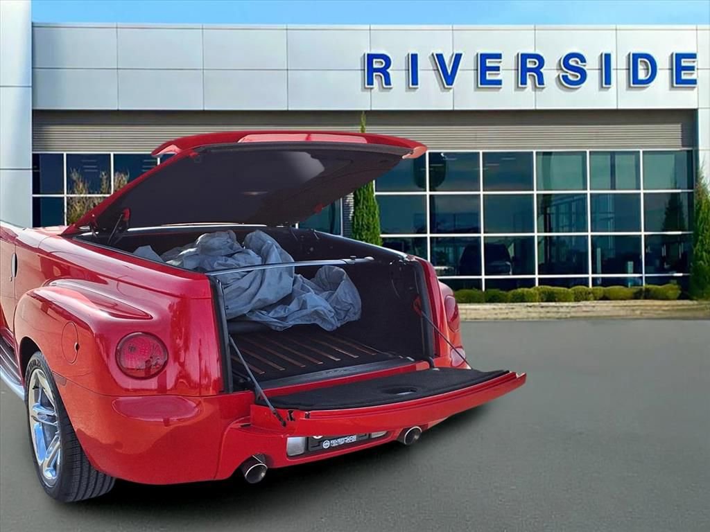 Used 2003 Chevrolet SSR w/ Preferred Equipment Group image 30