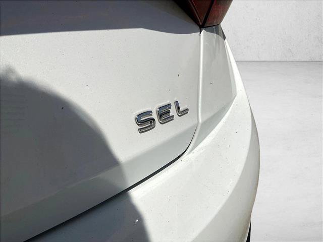 Used 2024 Volkswagen Jetta SEL FWD image 29