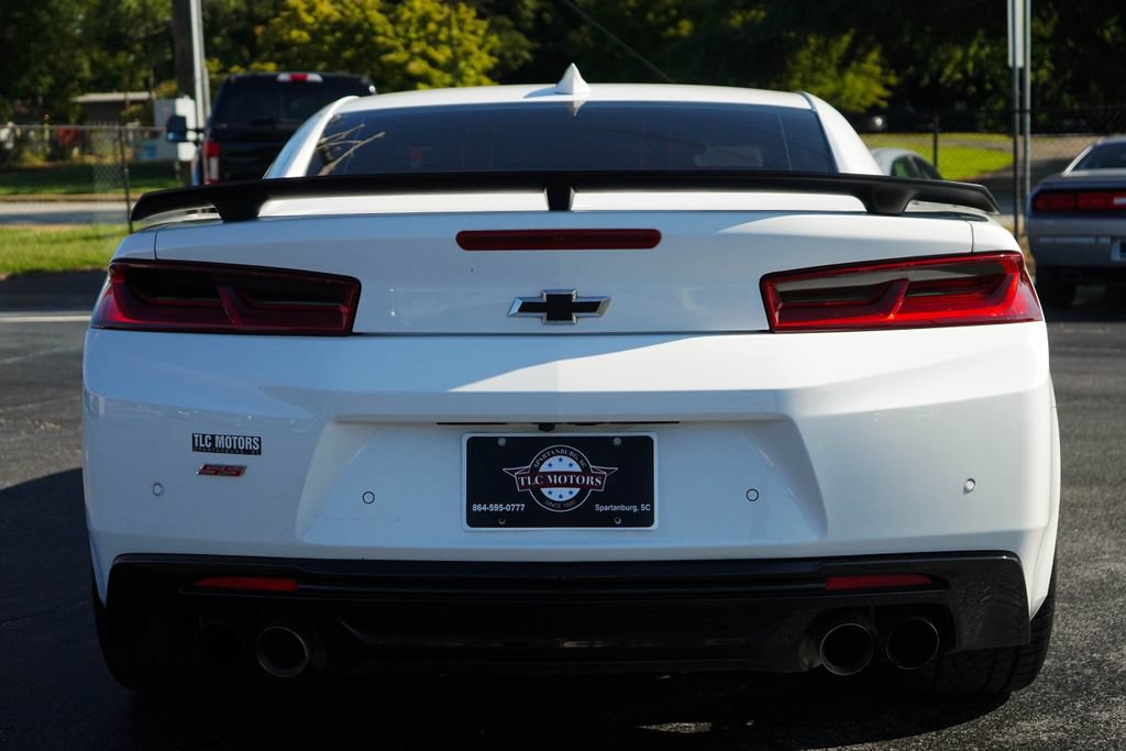 Used 2017 Chevrolet Camaro SS RWD image 20