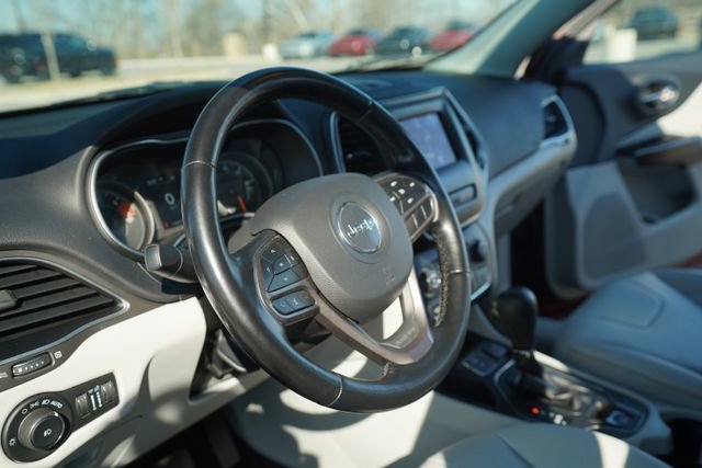 Used 2021 Jeep Cherokee Latitude Plus image 27