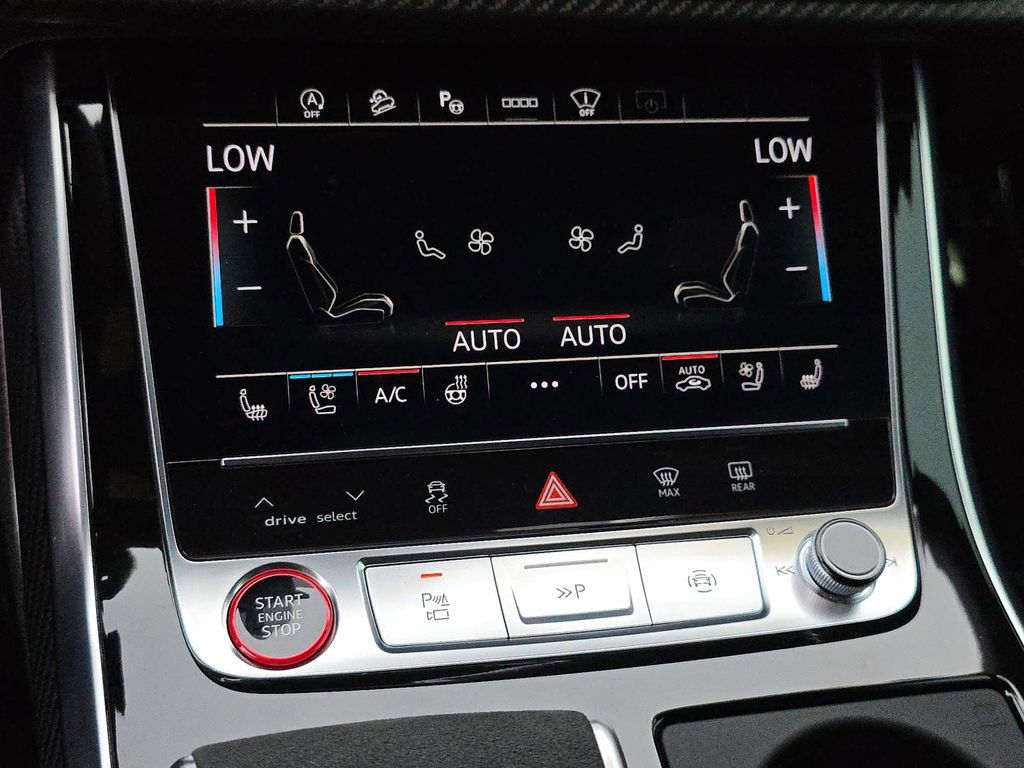 Certified 2025 Audi RS Q8 performance image 32