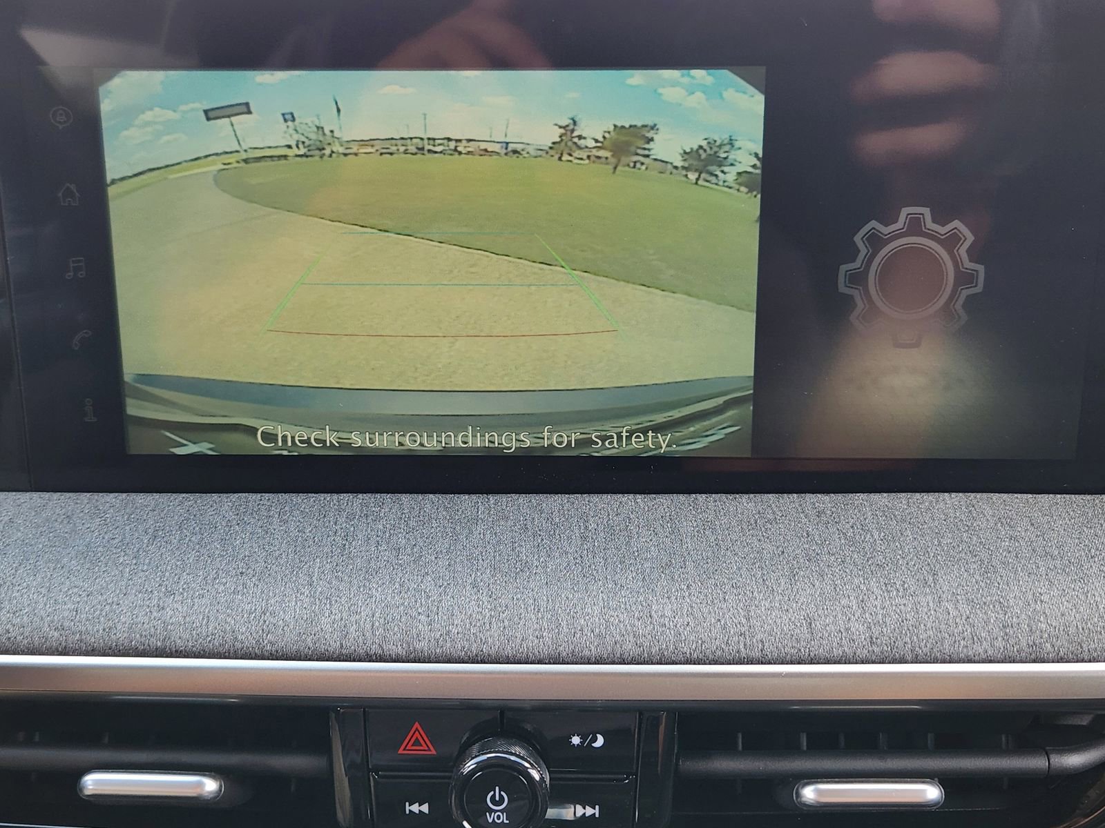 New 2025 Nissan Kicks SV w/ SV Premium Package image 17