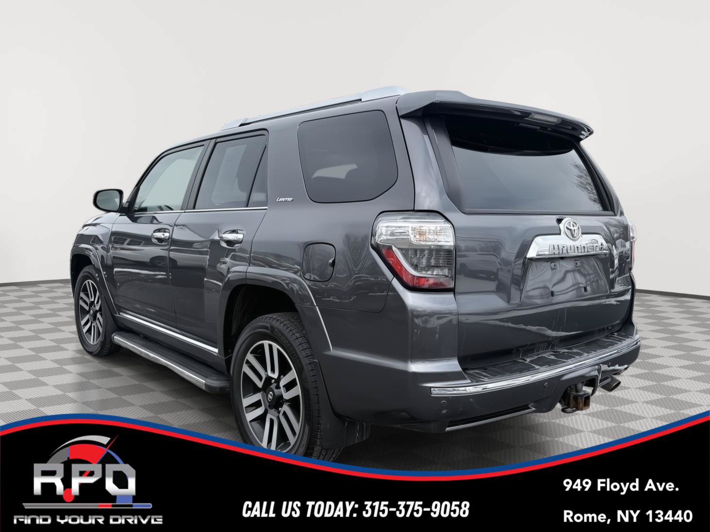 Used 2023 Toyota 4Runner Limited image 3