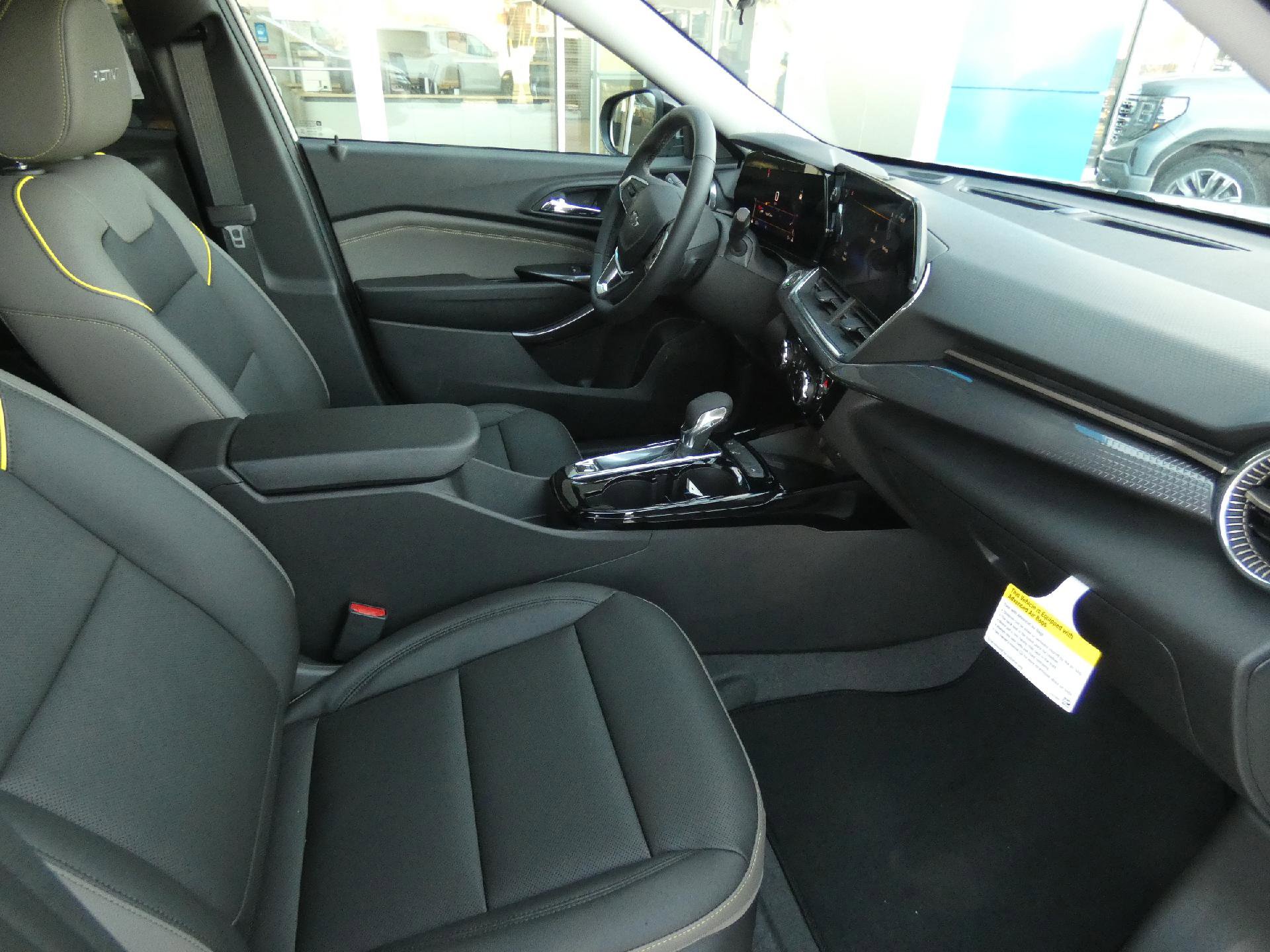 New 2026 Chevrolet Trax ACTIV w/ Sunroof Package image 17