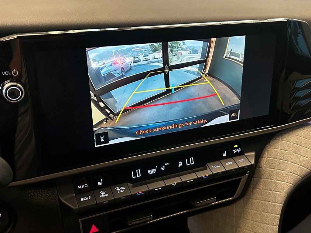 Used 2025 Toyota Camry XLE image 13