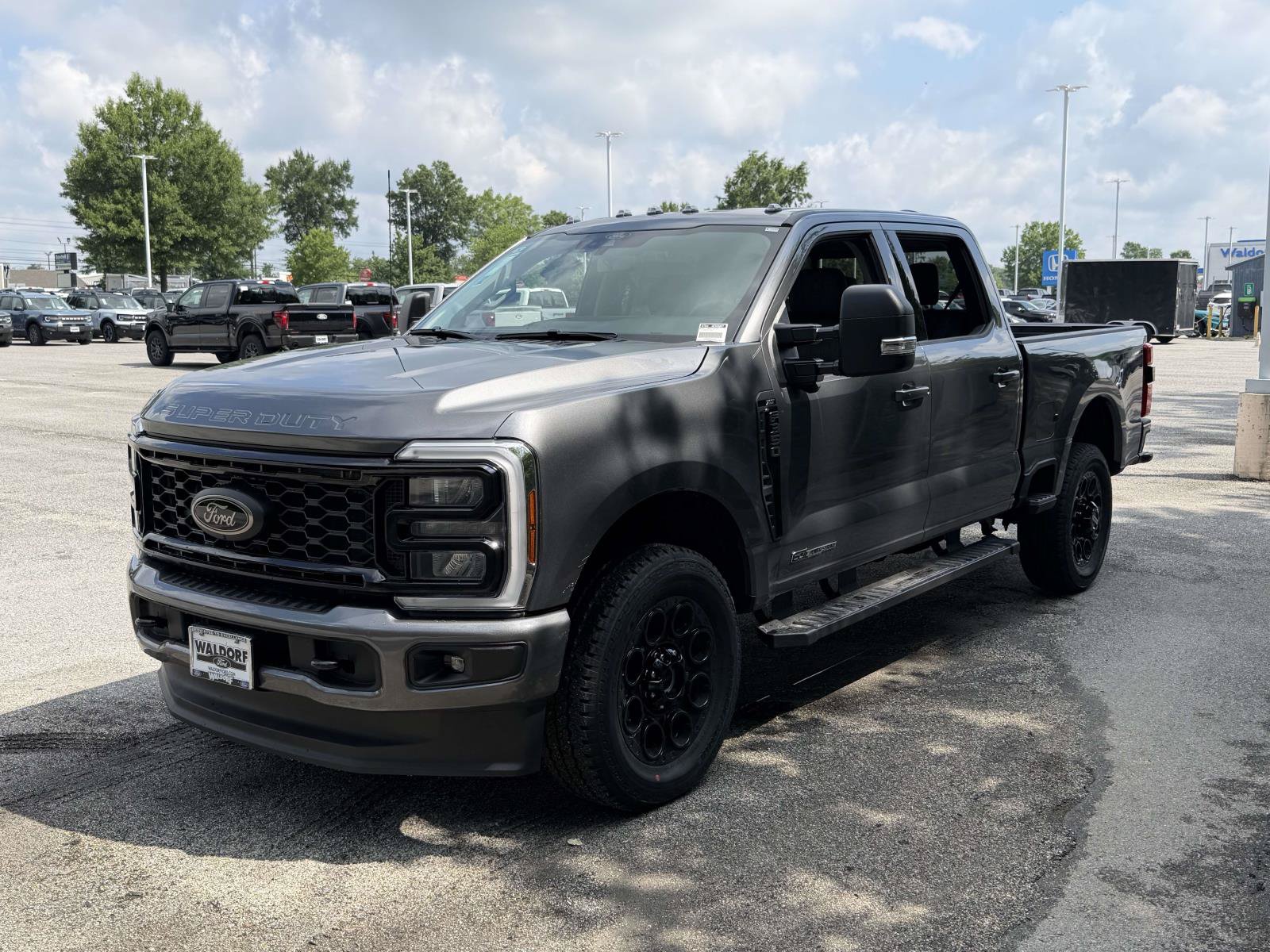 New 2026 Ford F350 XLT w/ XLT Premium Package AWD/4WD image 5