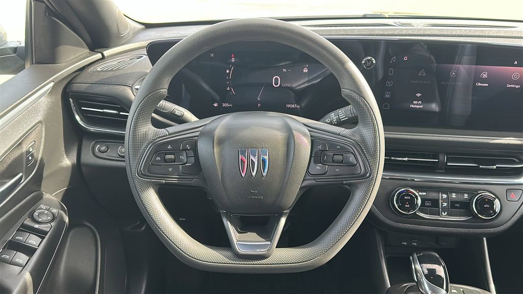 Used 2025 Buick Envista Preferred image 22