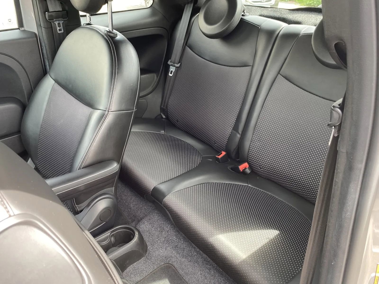 Used 2016 FIAT 500 e w/ Esport Package image 9