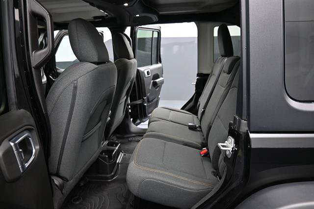 Used 2025 Jeep Wrangler Unlimited Sport AWD/4WD image 15