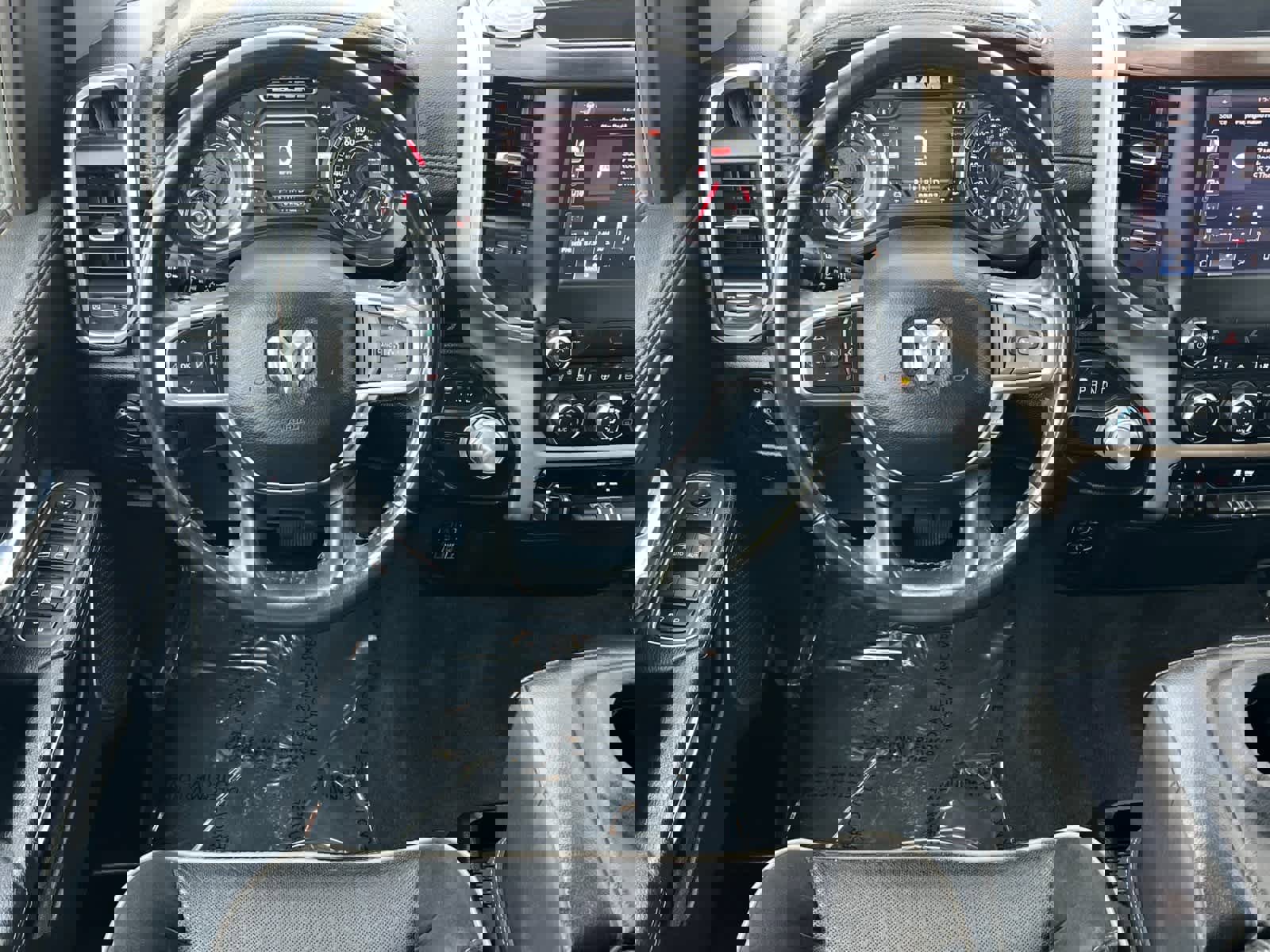 Used 2022 RAM 1500 Laramie image 15