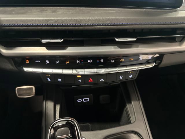 Used 2024 Cadillac XT4 Sport image 15