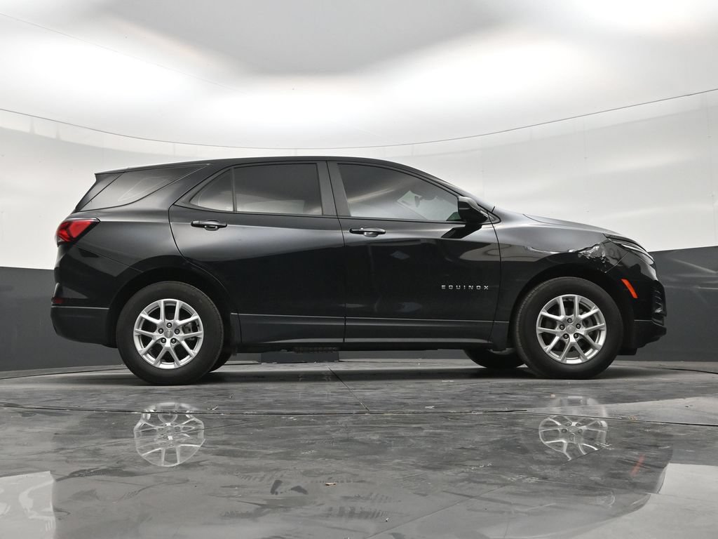 Used 2024 Chevrolet Equinox LS FWD image 24