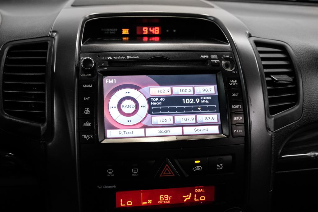 Used 2012 Kia Sorento EX w/ EX V6 Premium Pkg image 27