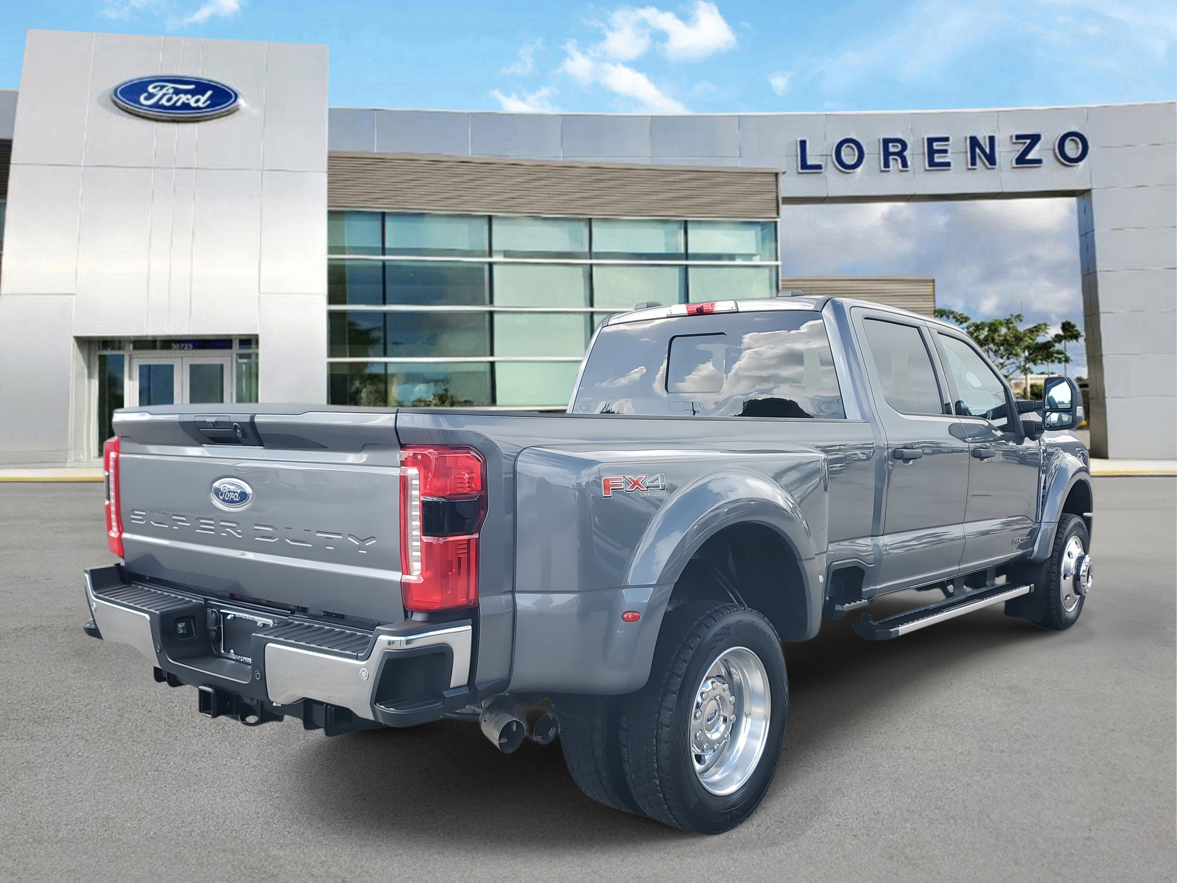Used 2025 Ford F450 XLT w/ 360-Degree Camera Package image 5