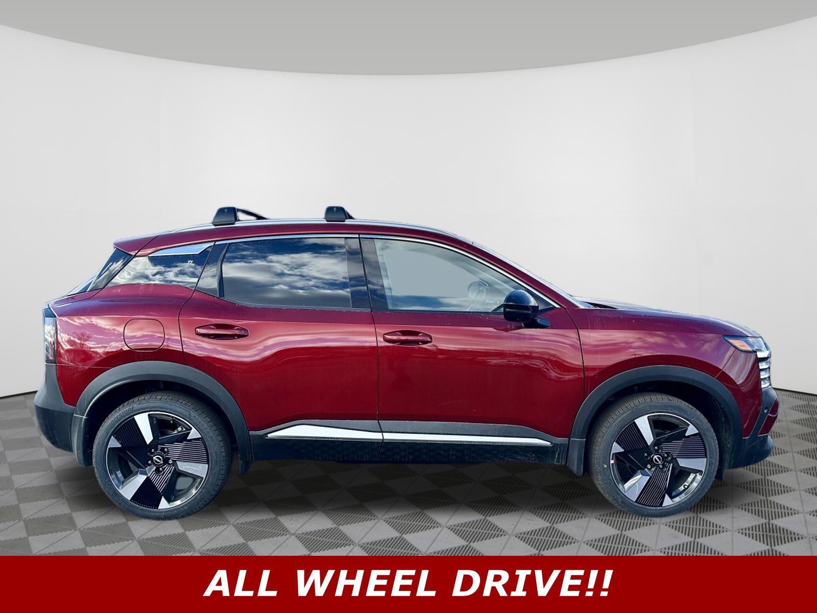 New 2026 Nissan Kicks SR w/ Cold Weather Package image 2