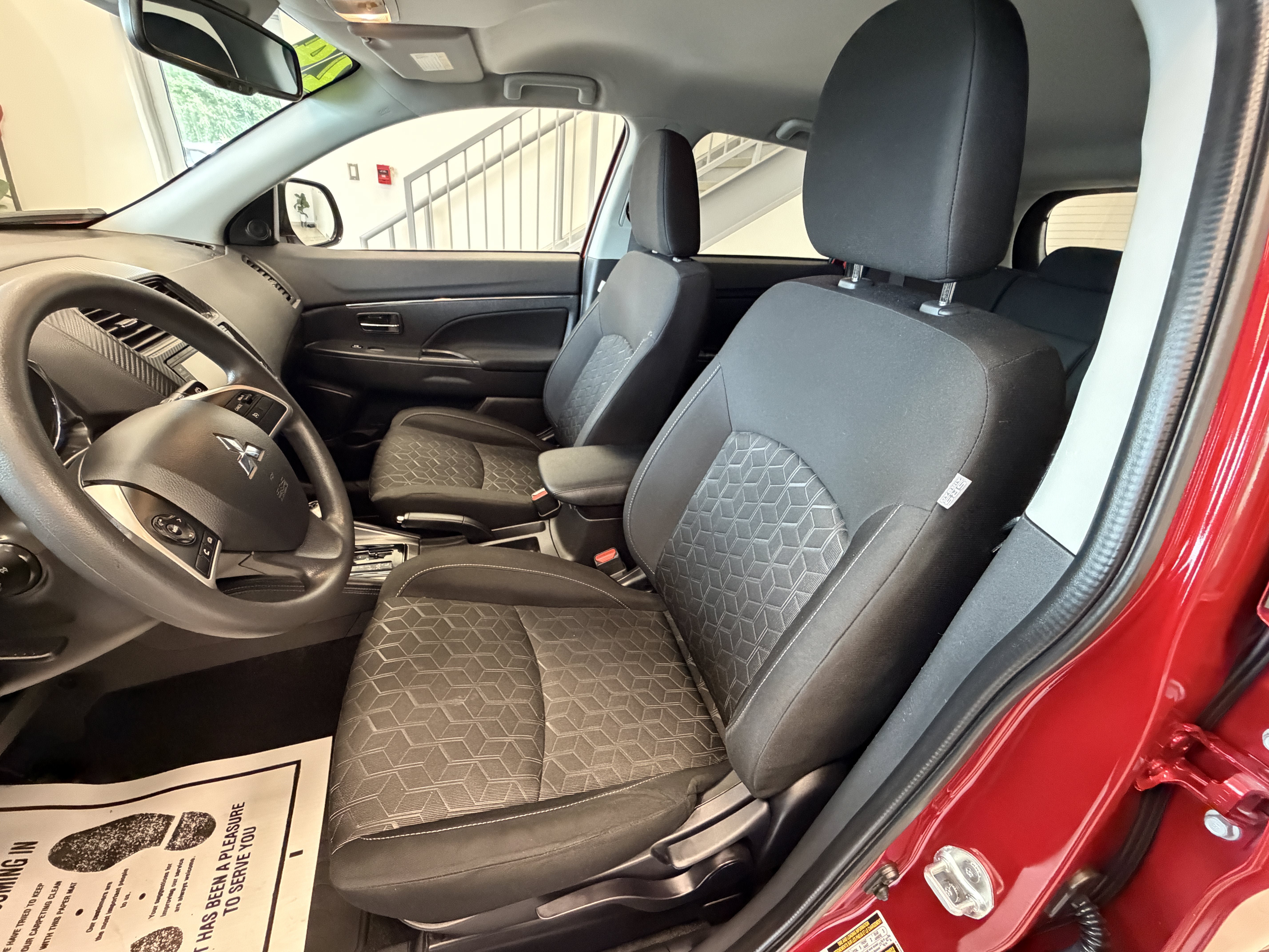 Used 2024 Mitsubishi Outlander Sport AWD image 11