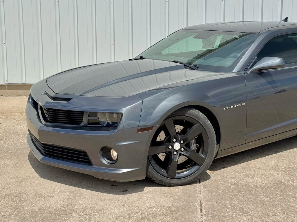 Used 2010 Chevrolet Camaro SS w/ RS Package RWD image 2