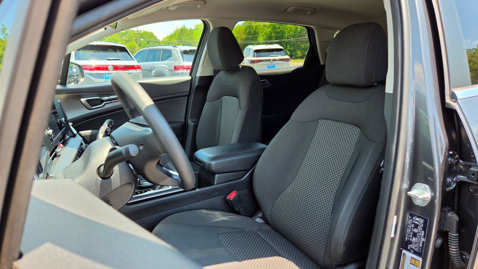 Used 2023 Kia Sportage LX FWD image 21